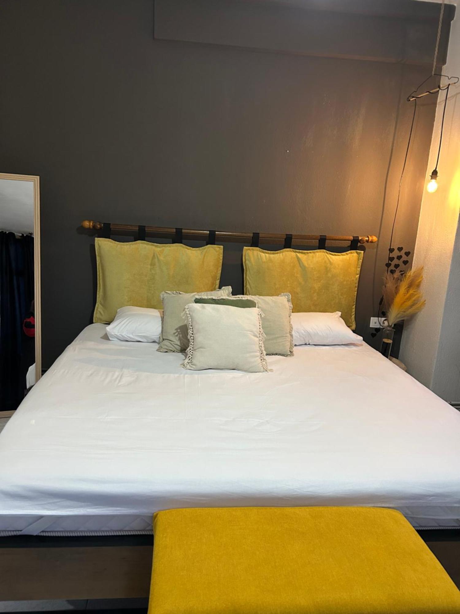 City Center Apartment เซเรส ภายนอก รูปภาพ